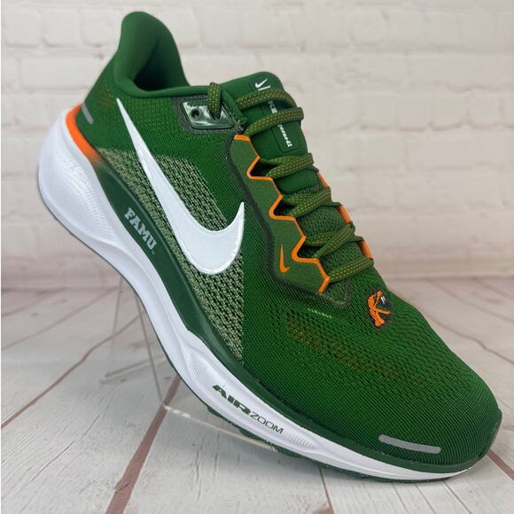 Nike Green and Orange Athletic Shoes main image 7